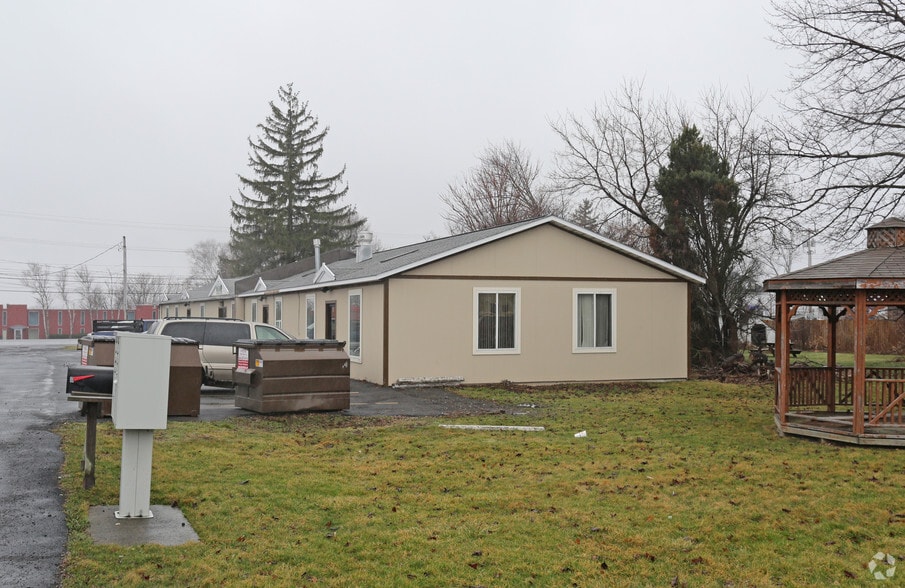 634 Old Liverpool Rd, Liverpool, NY for lease - Building Photo - Image 2 of 6