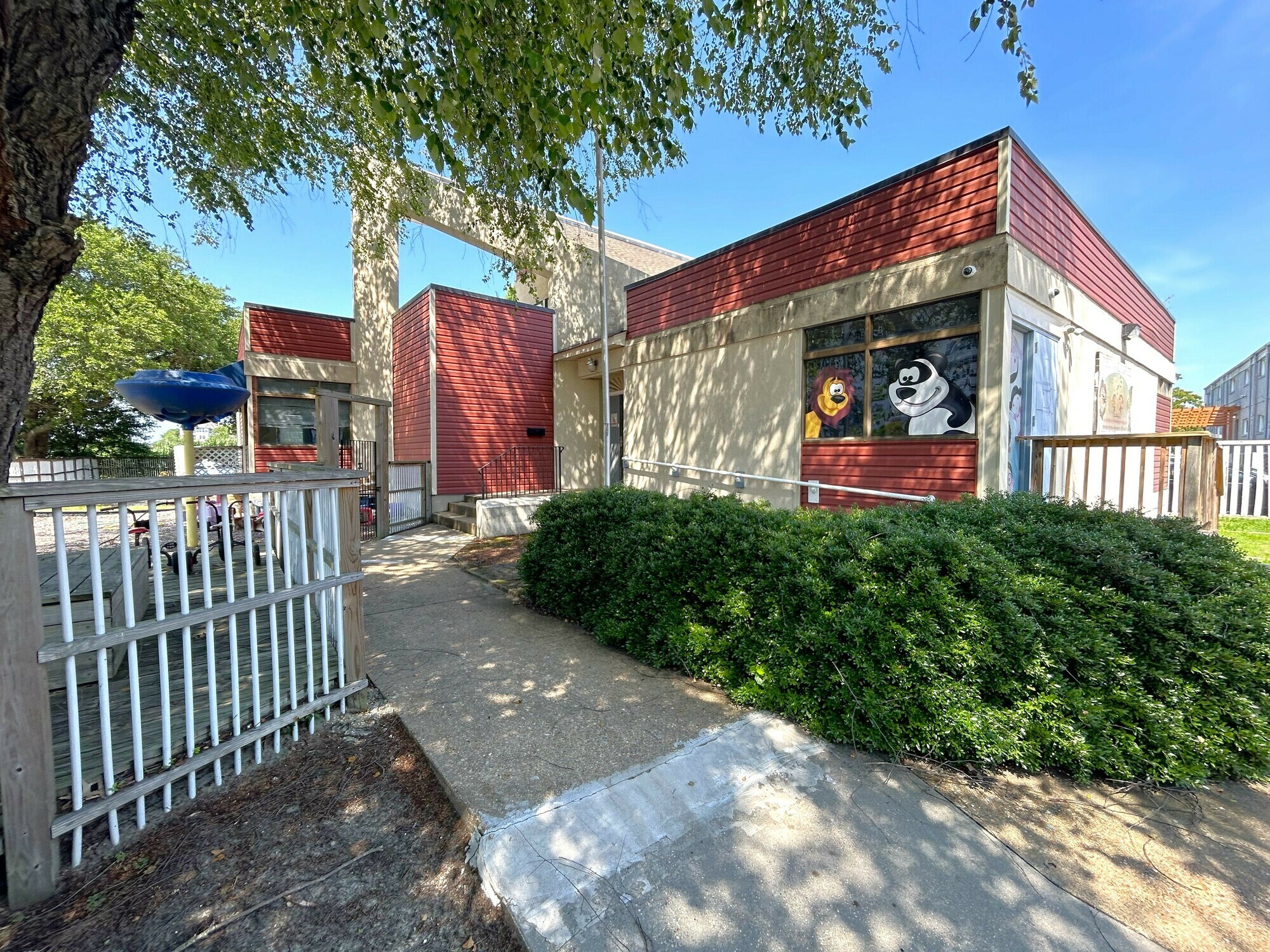 4020 Llewellyn Ave, Norfolk, VA à louer Photo du bâtiment- Image 1 de 7