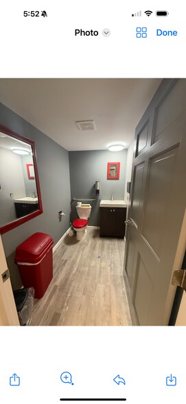 5005 E Fourteen Mile Rd, Sterling Heights, MI à louer - Photo du bâtiment - Image 3 de 4