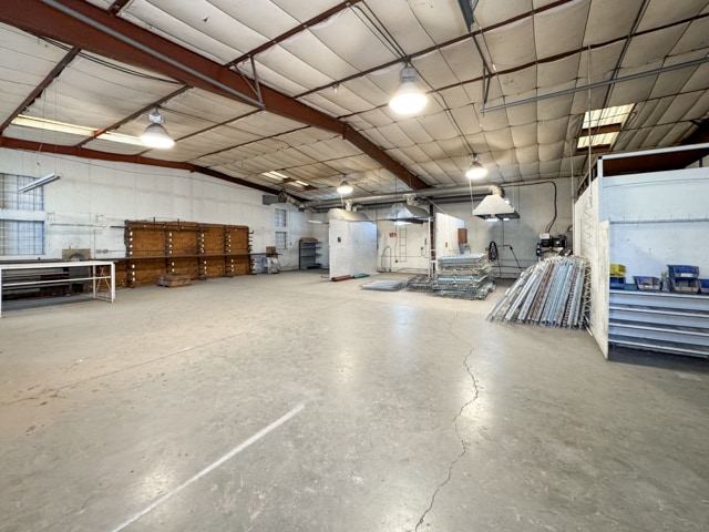100 Holiday Ln, Tonkawa, OK for lease - Building Photo - Image 2 of 25