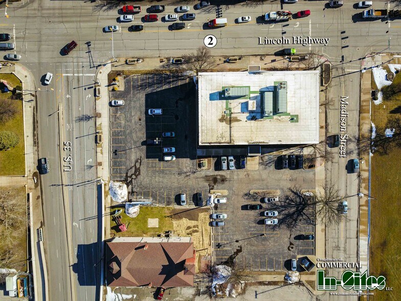 901 Lincolnway, La Porte, IN à vendre - Photo intérieure - Image 2 de 28