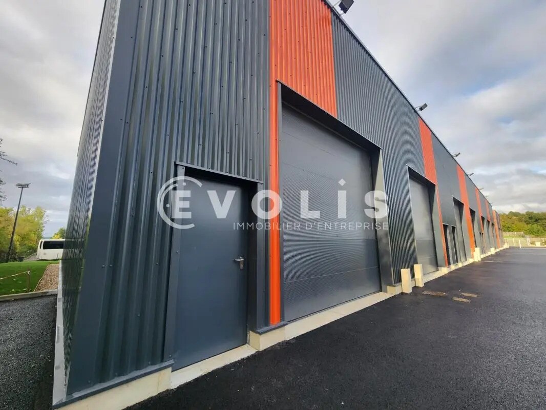 31 Rue Du Claret, Charvieu-Chavagneux for lease Building Photo- Image 1 of 16