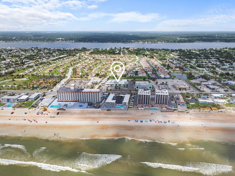 620 S Atlantic Ave, Ormond Beach, FL à louer - Photo du bâtiment - Image 3 de 7