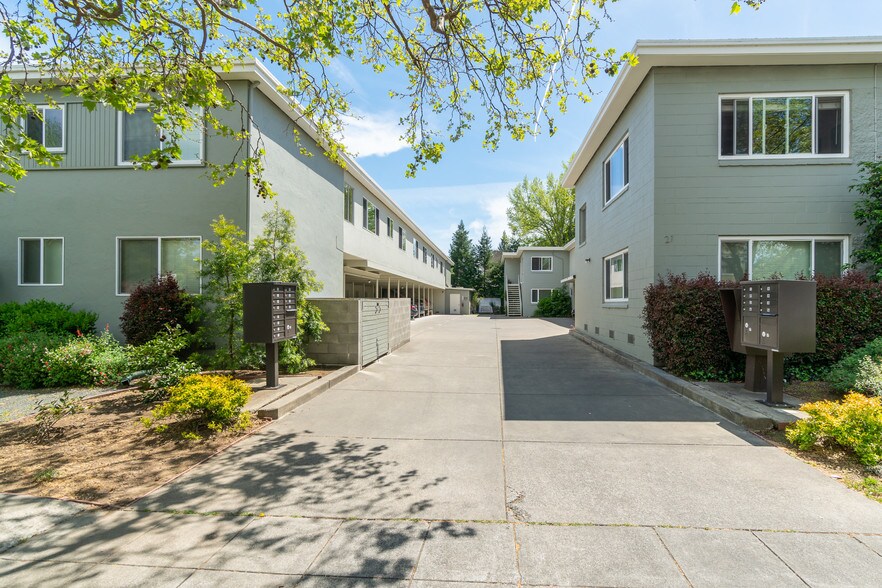 19 Belle Ave, San Anselmo, CA à vendre - Photo du bâtiment - Image 2 de 6