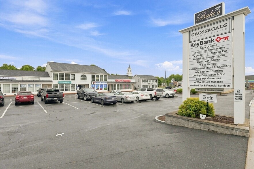 14 Southwick St, Feeding Hills, MA for lease - Building Photo - Image 3 of 11