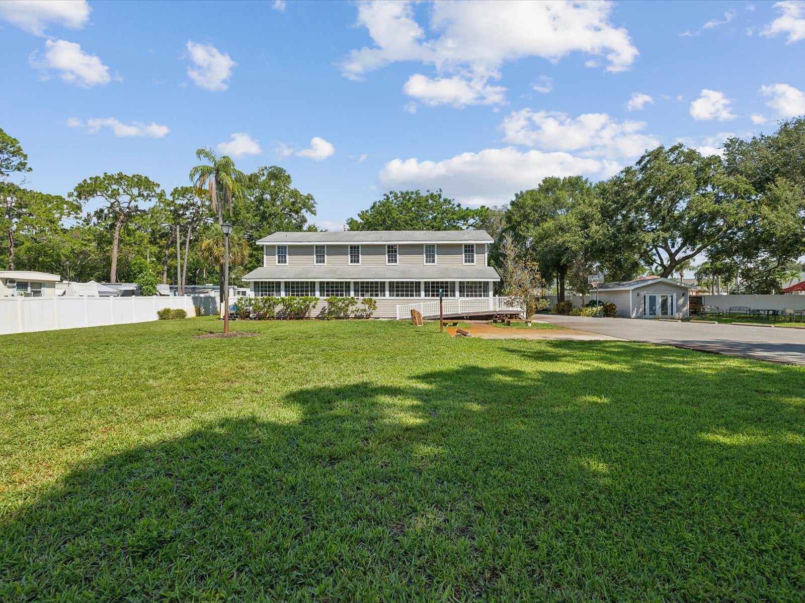 1055 Philippe Pky, Safety Harbor, FL for sale Primary Photo- Image 1 of 55