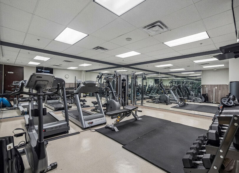 7150 Derrycrest Dr, Mississauga, ON for lease - Interior Photo - Image 3 of 5