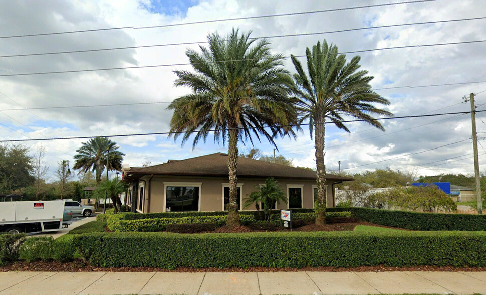 6211 Edgewater Dr, Orlando, FL for lease - Building Photo - Image 1 of 4