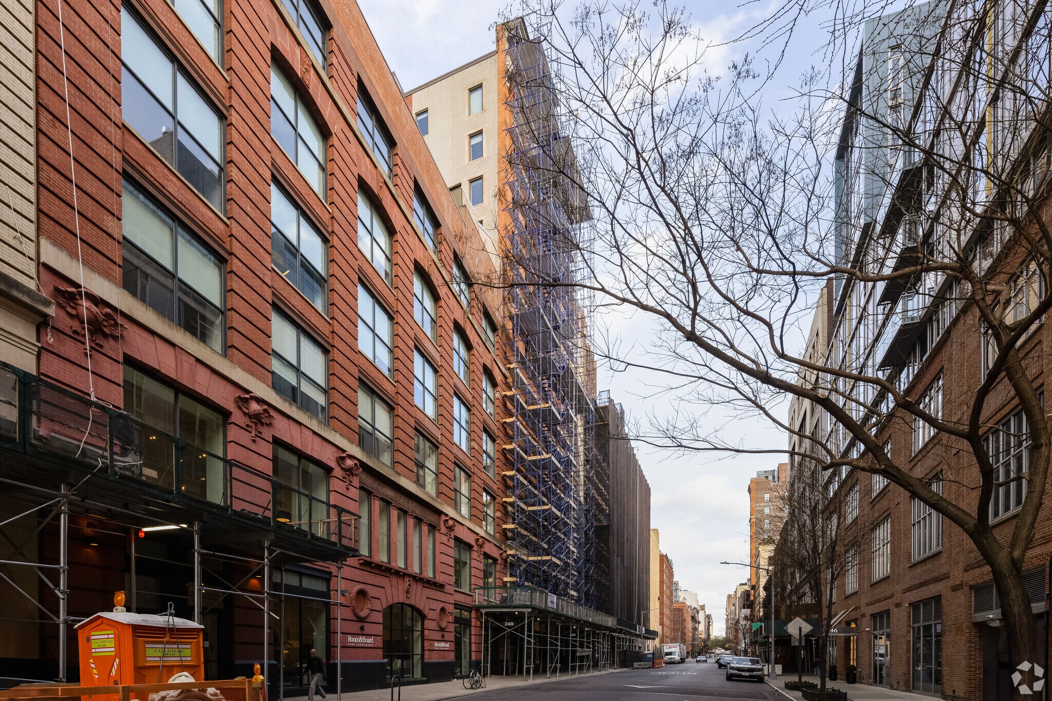 245 W 17th St, New York, NY à louer Photo du bâtiment- Image 1 de 8