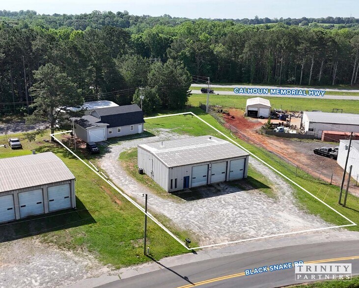 747 & 749 Black Snake Rd, Easley, SC à vendre - Photo du bâtiment - Image 1 de 6
