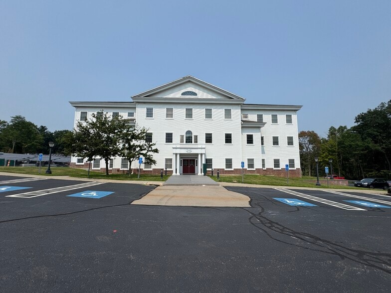 255 Route 80, Killingworth, CT for lease - Building Photo - Image 1 of 25