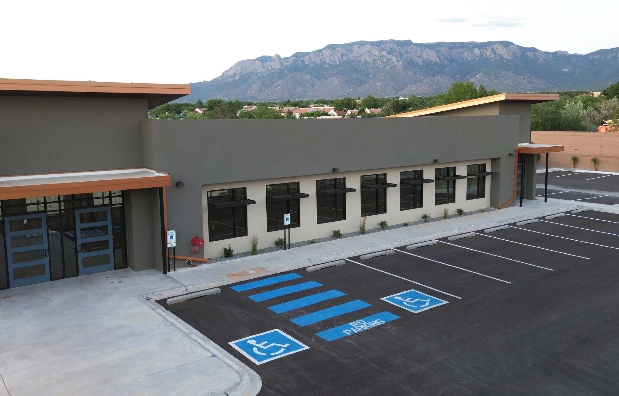 4710 Eubank Blvd NE, Albuquerque, NM à louer Photo du bâtiment- Image 1 de 14