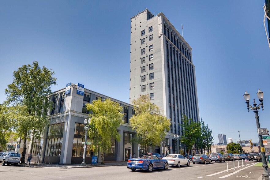 516-540 SE Morrison St, Portland, OR à louer - Photo du bâtiment - Image 2 de 23