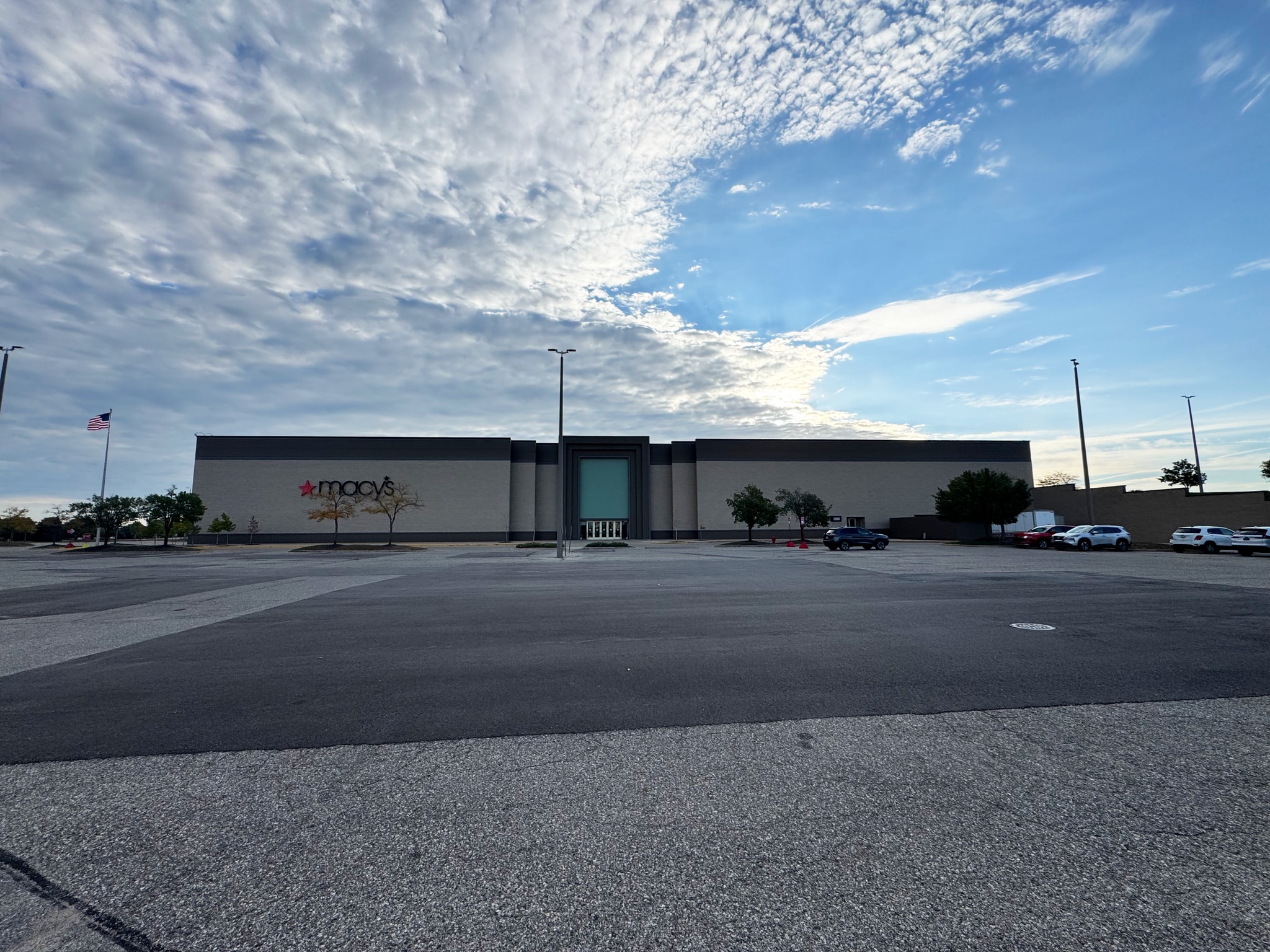 3700 Rivertown Pky SW, Grandville, MI for lease Primary Photo- Image 1 of 12