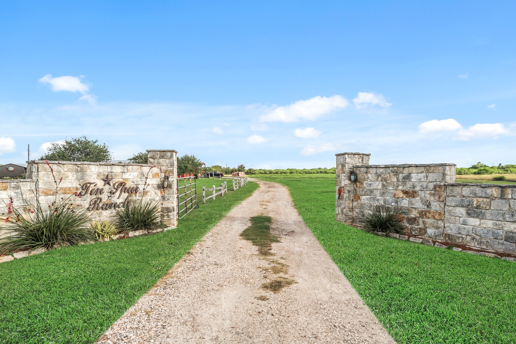 2683 Old Highway Rd, Inez, TX à vendre Photo principale- Image 1 de 14