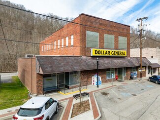 Plus de détails pour 421 Main St, Madison, WV - Commerce de détail à vendre