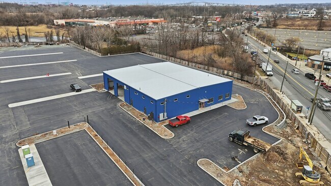 More details for 2577 Forest Ave, Staten Island, NY - Flex for Lease