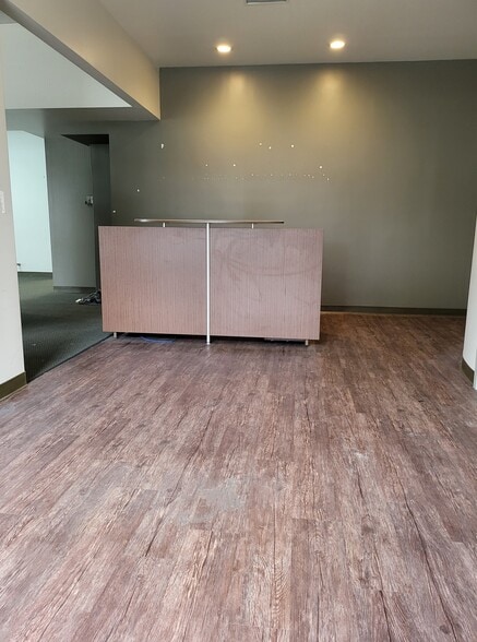 2488 Junipero Serra Blvd, Daly City, CA for sale - Lobby - Image 2 of 18