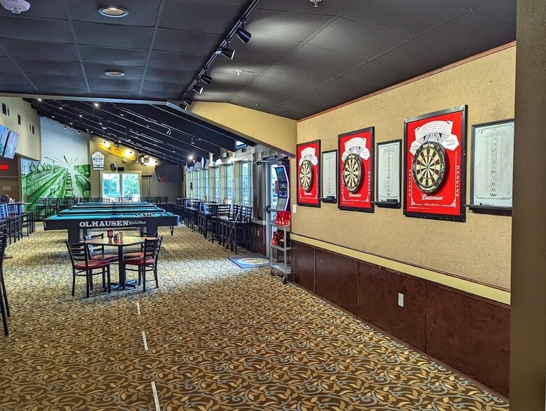 1420 E Broad St, Fuquay Varina, NC for sale - Building Photo - Image 2 of 19