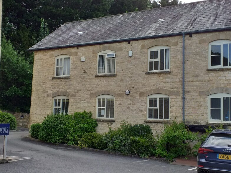 Spring Mill Industrial Estate, Nailsworth à louer - Photo du bâtiment - Image 2 de 5