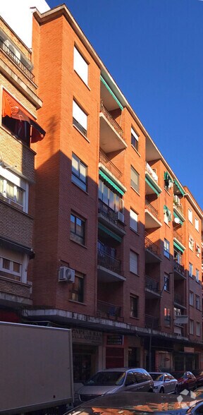 Calle Angel Alcázar, 7, Talavera de la Reina, Toledo à vendre - Photo du bâtiment - Image 2 de 2