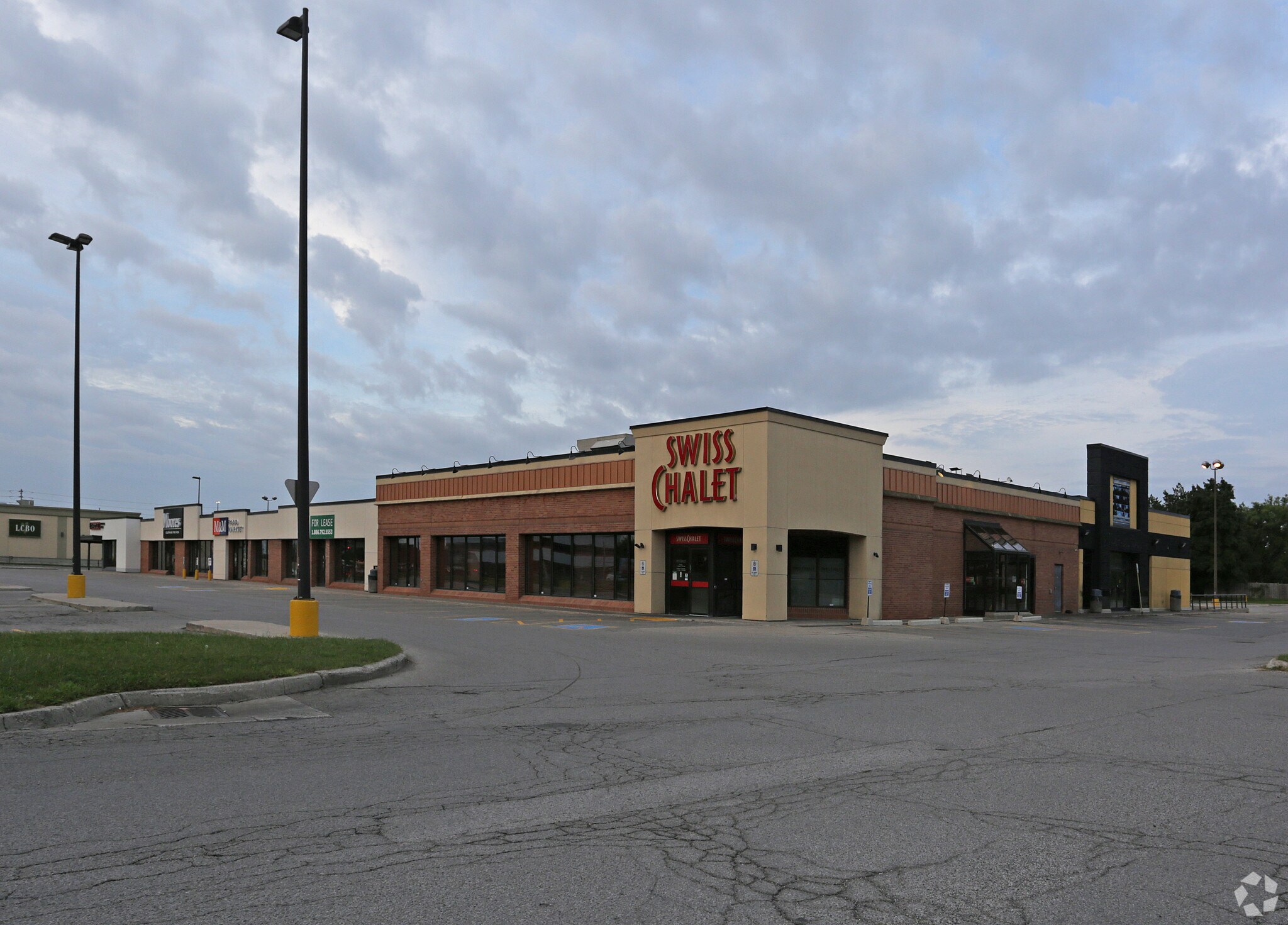 1067 Wellington Rd S, London, ON à vendre Photo principale- Image 1 de 1