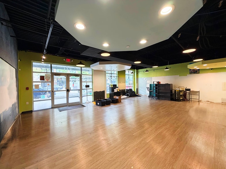 841-849 N High St, Columbus, OH for lease - Building Photo - Image 3 of 5