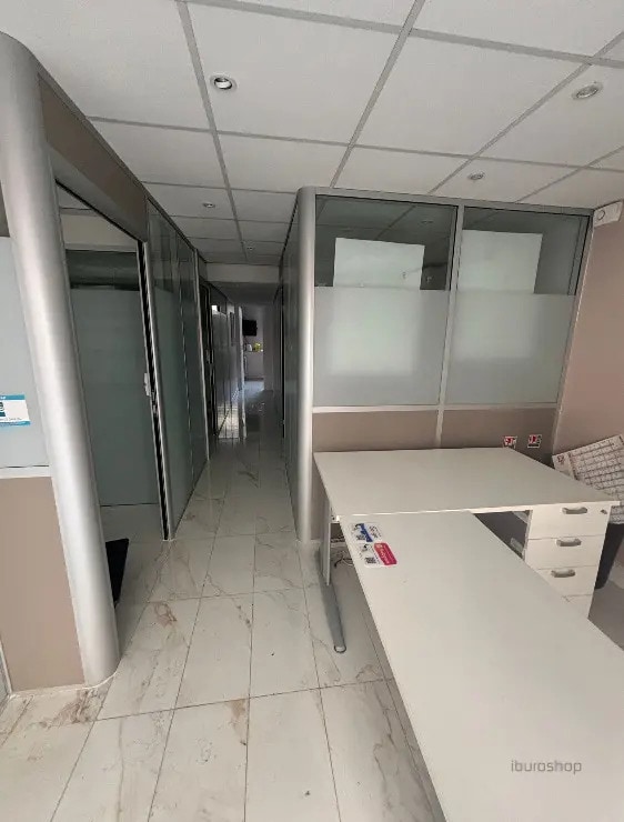 Commerce de détail dans Paris à louer Photo du bâtiment- Image 1 de 9