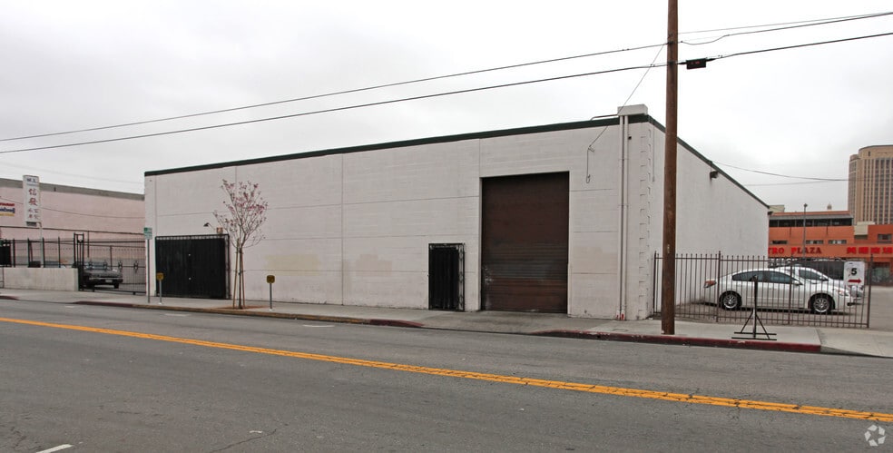 665 N Spring St, Los Angeles, CA for sale - Building Photo - Image 2 of 3
