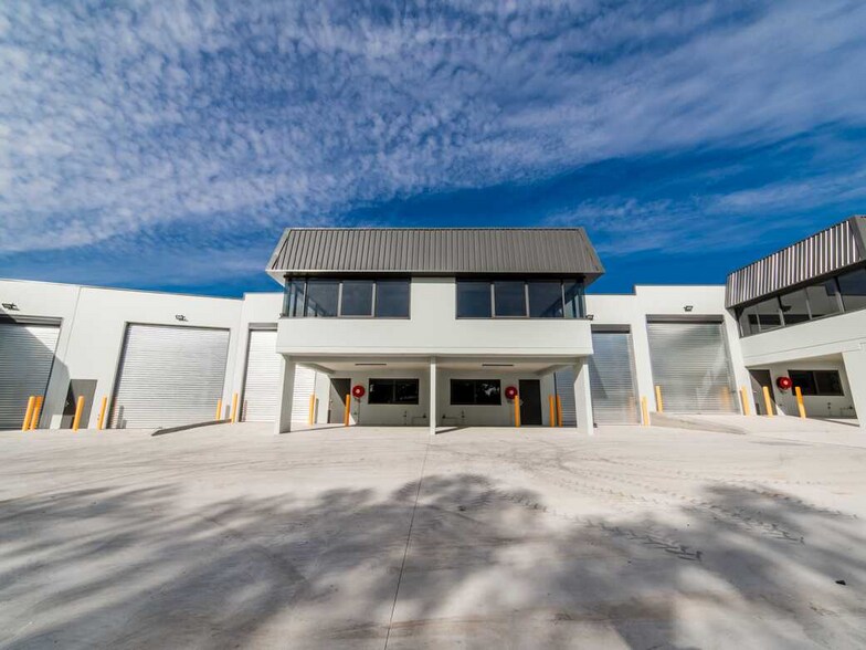 1 Kite St, Emu Plains à louer - Photo principale - Image 1 de 1