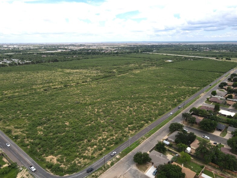 2221 Cox Ln, San Angelo, TX for sale - Building Photo - Image 2 of 8