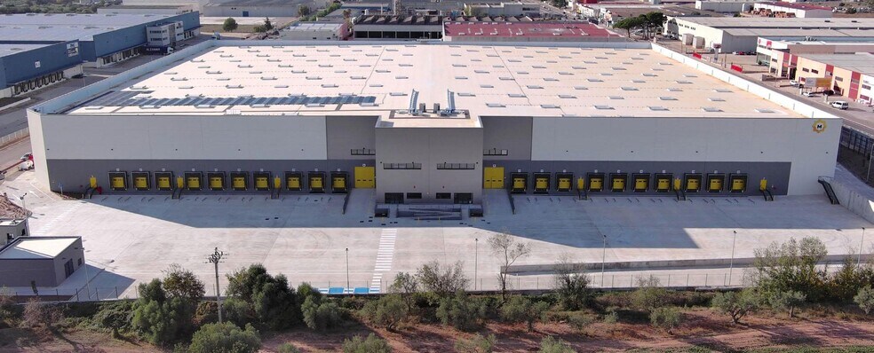 Carrer Artesans, 95, Valls, Tarragona à louer - Photo du bâtiment - Image 2 de 6