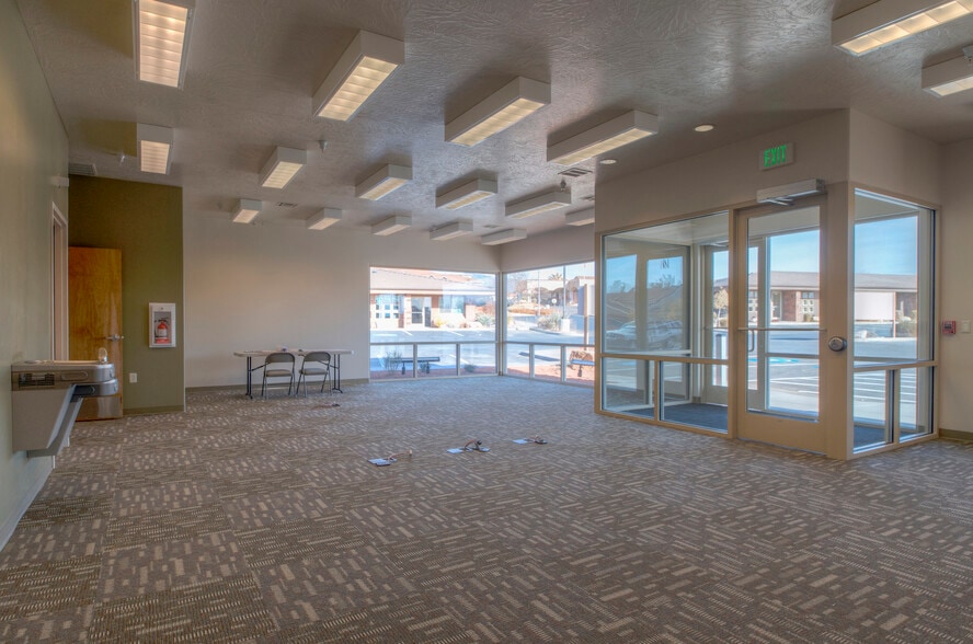 230 N 1680 E, Saint George, UT for lease - Interior Photo - Image 1 of 10