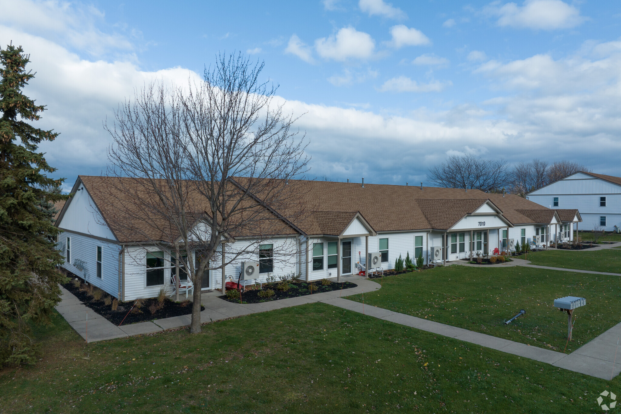 7008 Erie Rd, Derby, NY à vendre Photo principale- Image 1 de 1