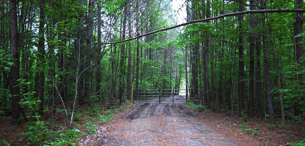 2680 River Rd, Ellenwood, GA for sale - Building Photo - Image 3 of 9