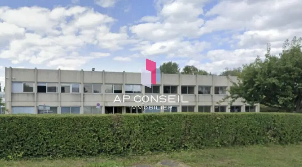 Flex dans Buc à louer Photo du bâtiment- Image 1 de 7