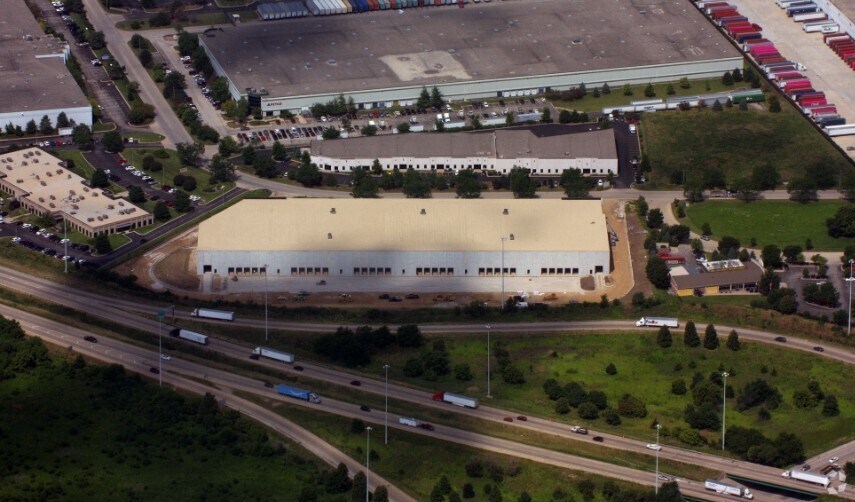 1600 Rock Creek Blvd, Joliet, IL à louer - Photo du bâtiment - Image 3 de 6