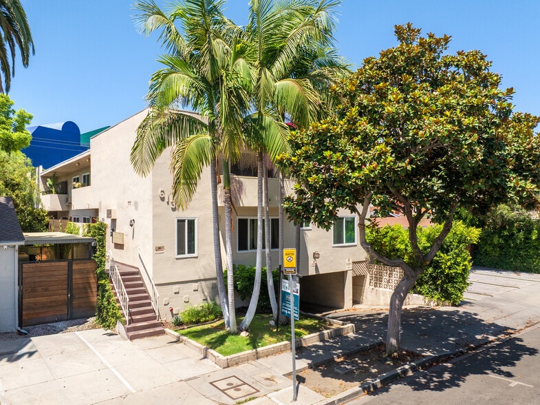 613 Westbourne Dr, West Hollywood, CA for sale - Building Photo - Image 1 of 19