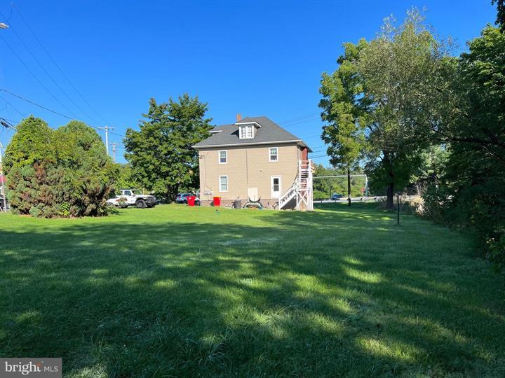 100 Walnut Bottom Rd, Shippensburg, PA à vendre - Photo du bâtiment - Image 3 de 8