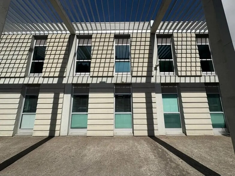 Bureau dans Nantes à louer - Photo du bâtiment - Image 1 de 11