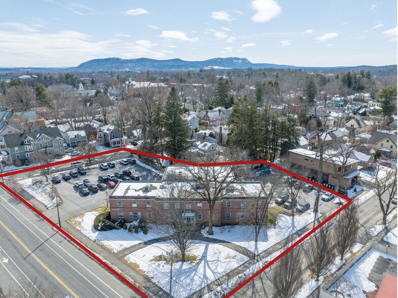 264 Elm St, Northampton, MA à louer - Photo du bâtiment - Image 2 de 20