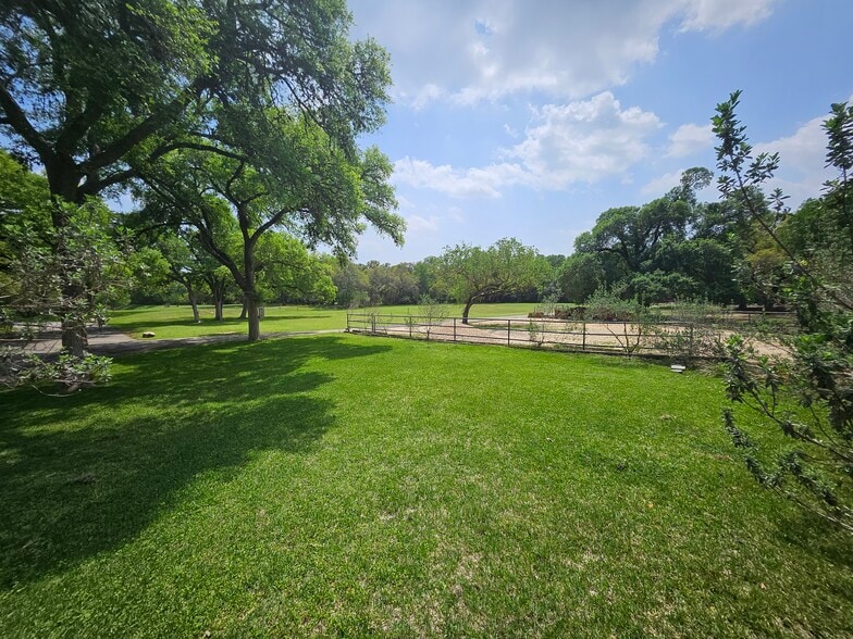 13405-13411 George Rd, San Antonio, TX for lease - Building Photo - Image 2 of 16