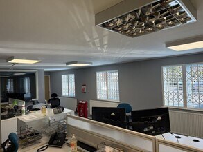 Hewell Rd, Barnt Green à louer Photo intérieure- Image 1 de 2