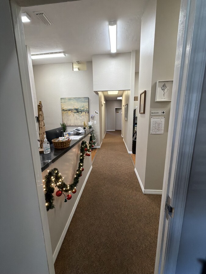 2040 Highway A1A, Indian Harbour Beach, FL 32937 - Unité 209 & 210 -  - Photo intérieure - Image 2 of 10