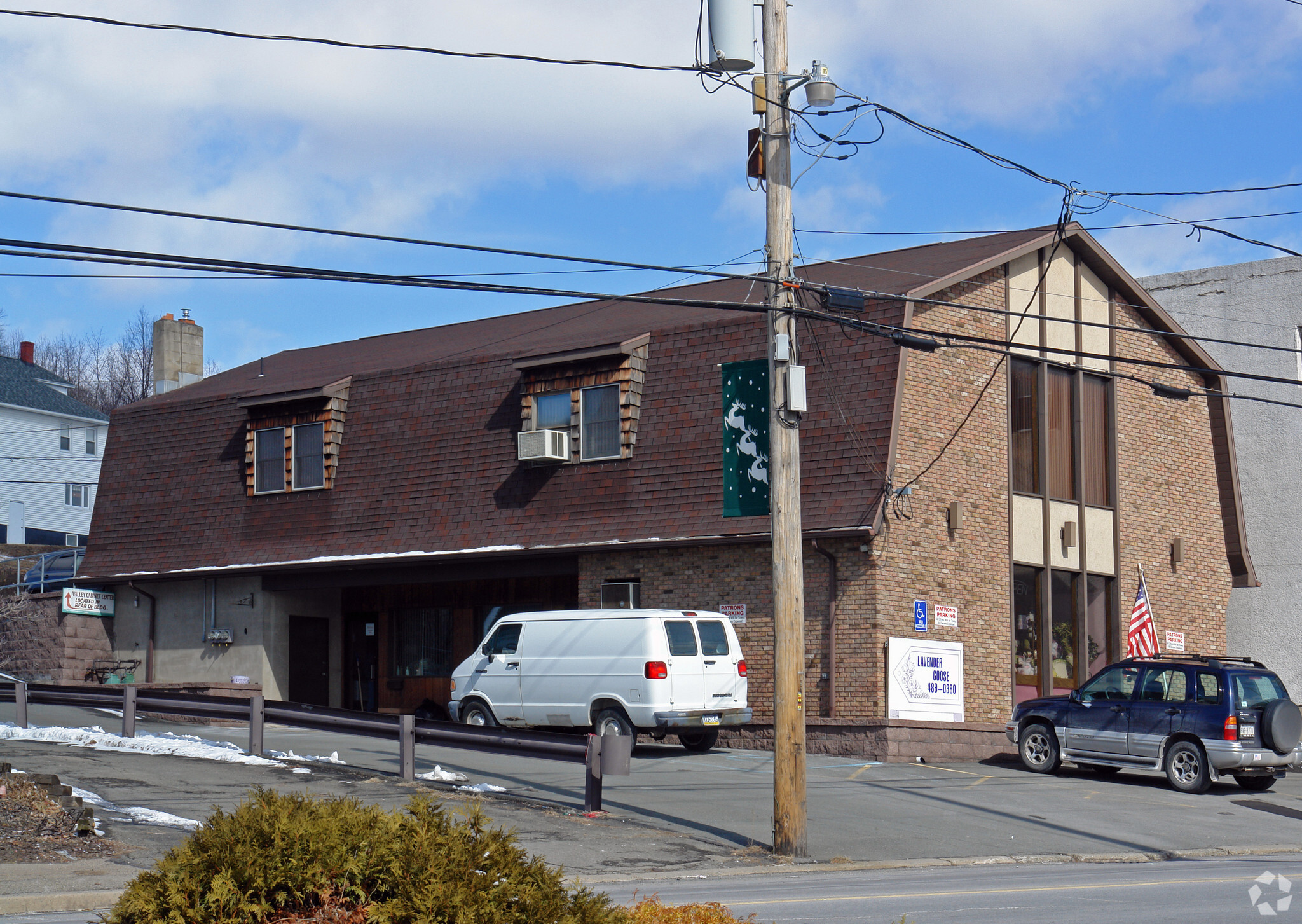 Office in Peckville, PA for sale Primary Photo- Image 1 of 1