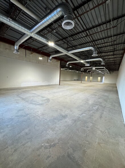 9505 Viscount Blvd, El Paso, TX à louer - Photo du bâtiment - Image 2 de 10