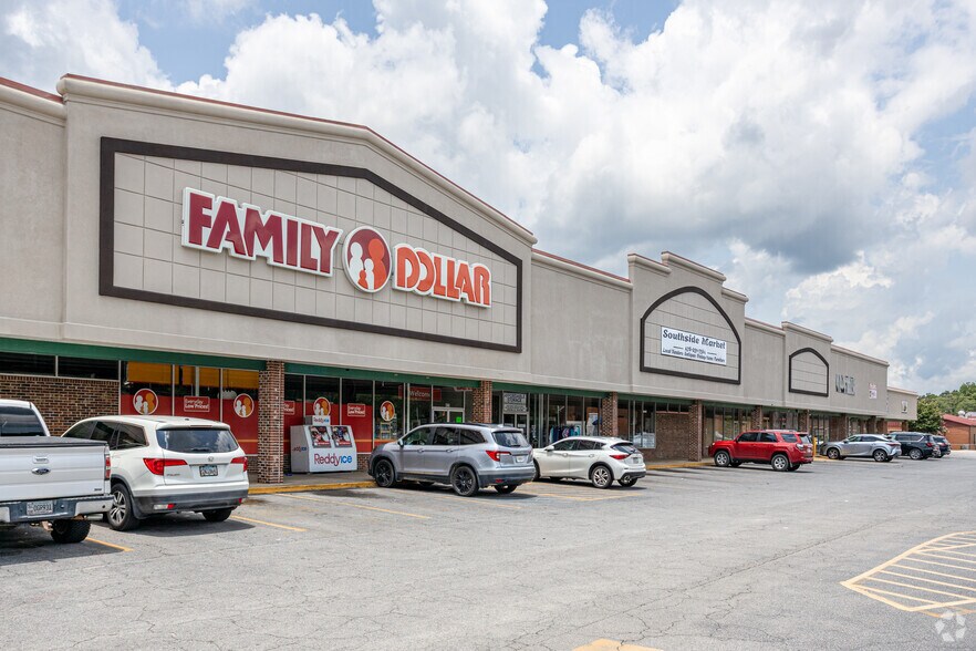 832-856 College St, Eastman, GA à vendre - Photo du bâtiment - Image 1 de 18