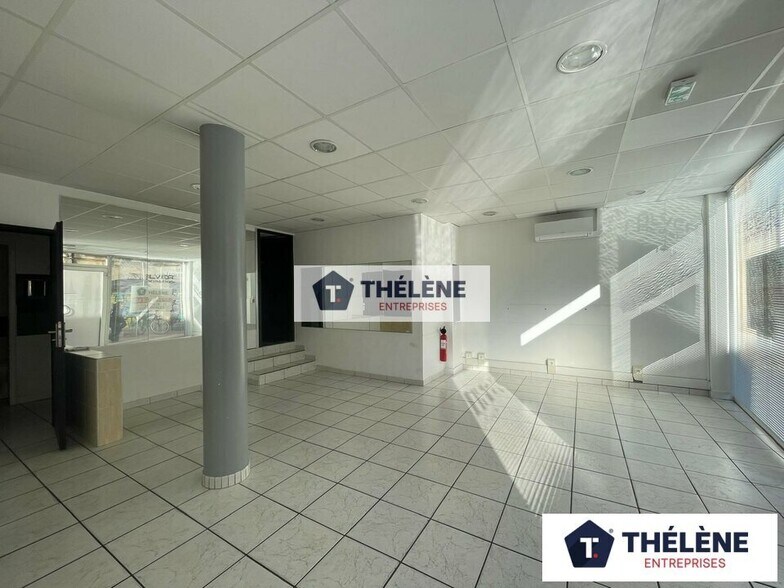 Office in Montpellier for sale - Building Photo - Image 1 of 7