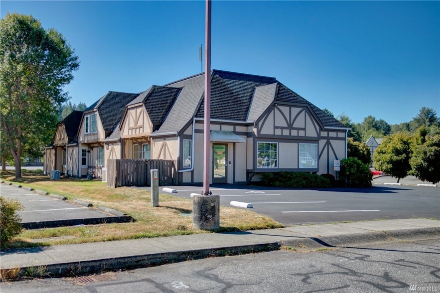 1520 Parker Way, Mount Vernon, WA for lease - Building Photo - Image 2 of 7