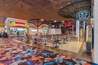 4321 W Flamingo Rd, Las Vegas, NV à louer Photo intérieure- Image 1 de 10